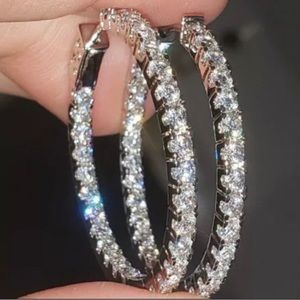 NWB 18k Gold Plated Hoop Earrings